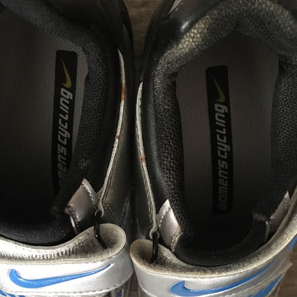 NWOT Nike Altea II Road Spin Shoe - Picture 6 of 8